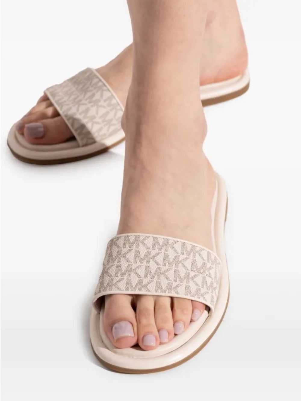 MICHAEL Michael Kors Vanilla Slides. Size 10